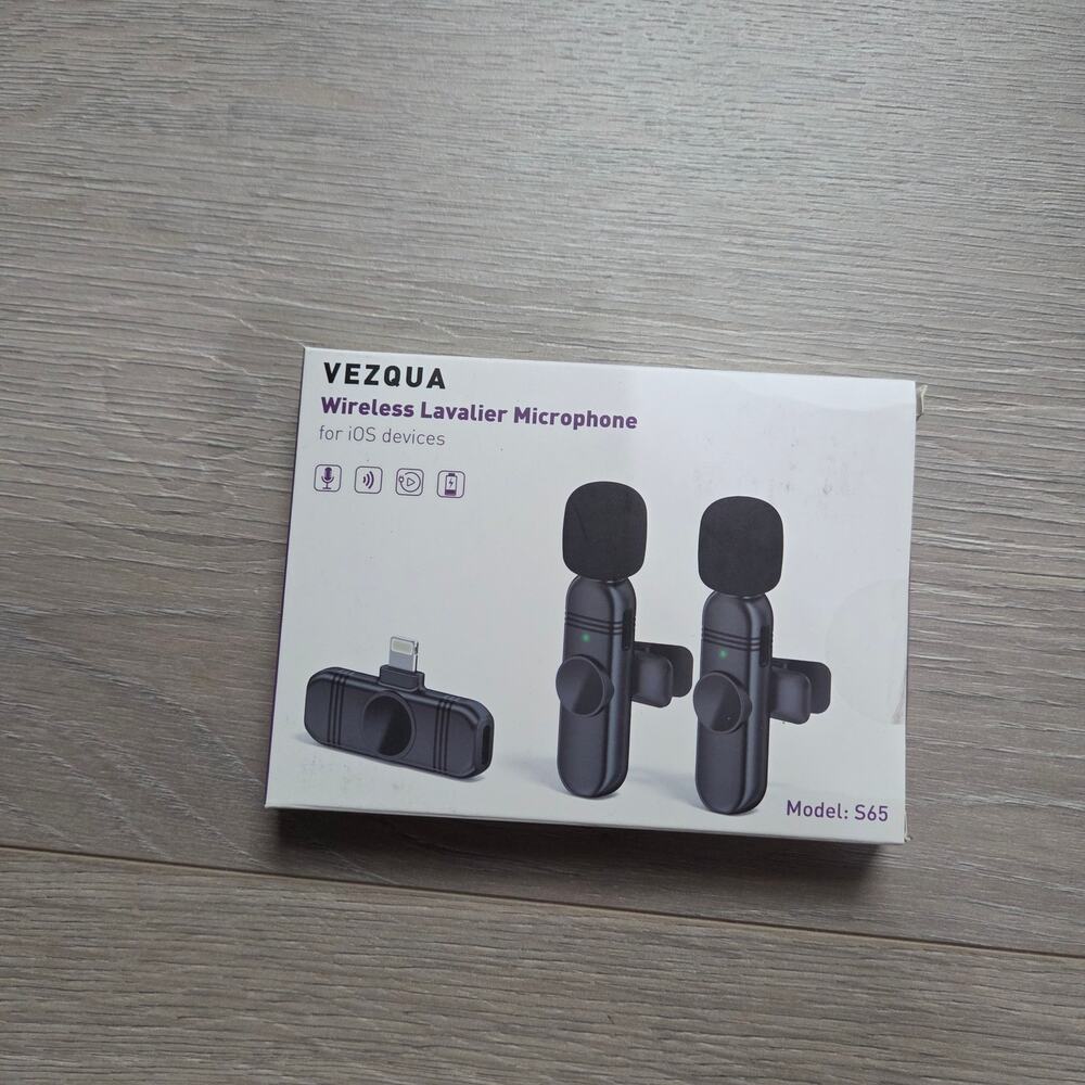 Clip on wireless mic microphone for iphones